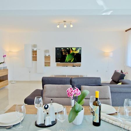 Apartment Karolina - Green Oasis Pula Zewnętrze zdjęcie