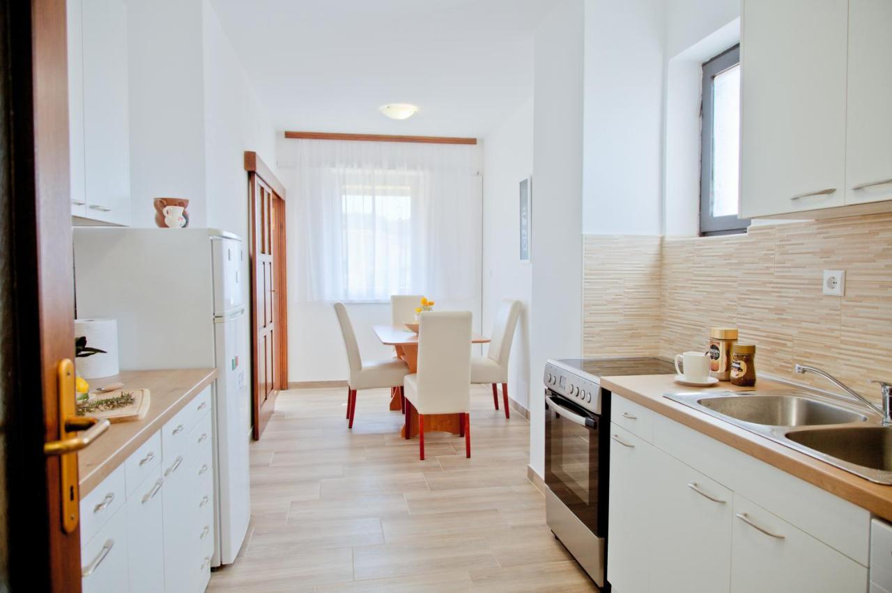 Apartment Karolina - Green Oasis Pula Zewnętrze zdjęcie