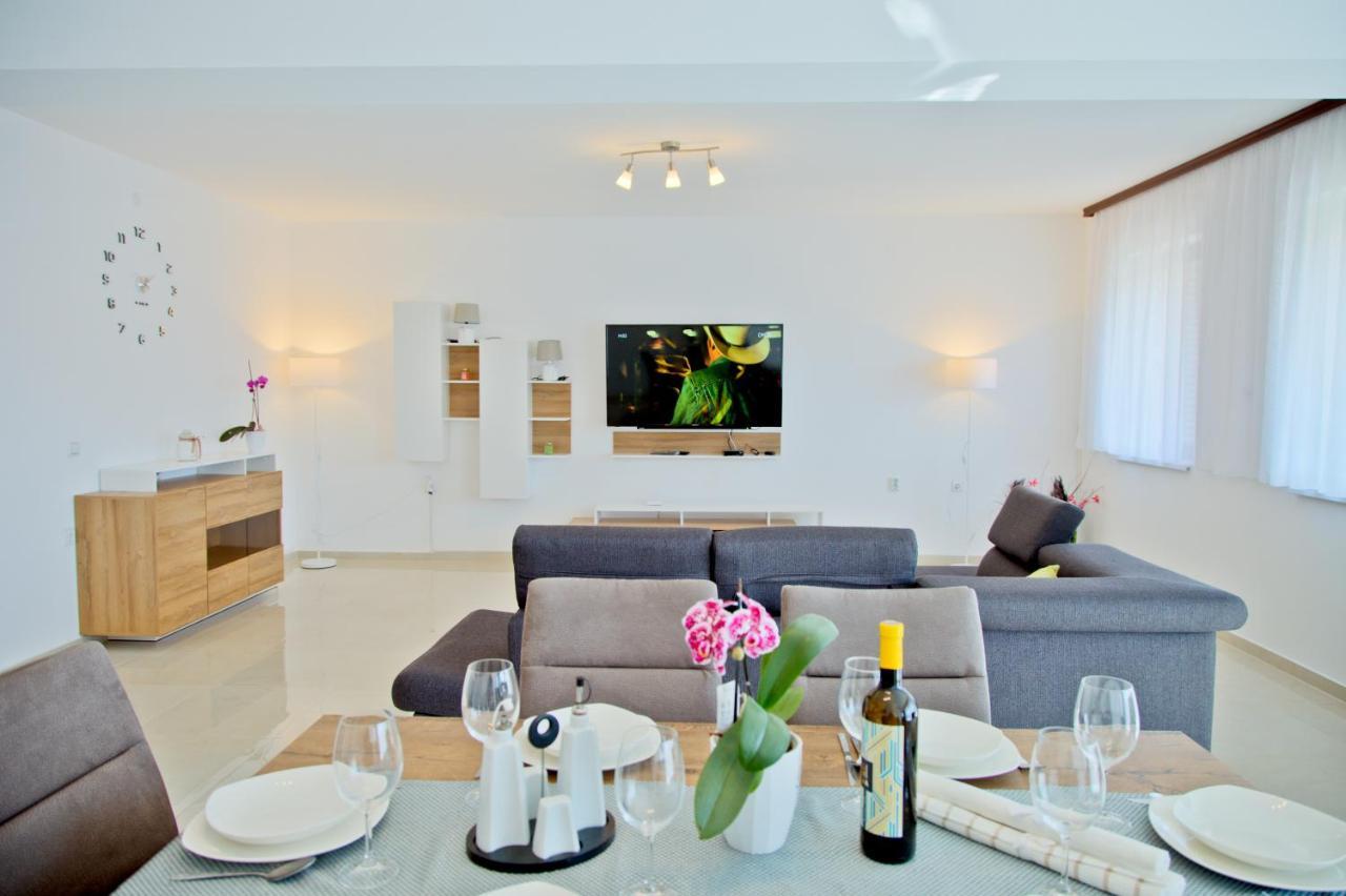 Apartment Karolina - Green Oasis Pula Zewnętrze zdjęcie